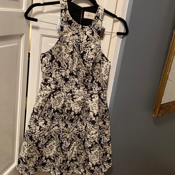 ABERCROMBIE & Fitch dress - Picture 2 of 5